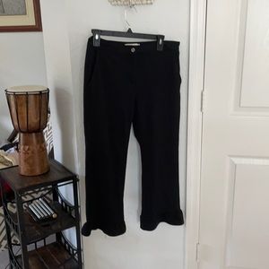 Michael Kors Capri pants with cute ruffle bottom.. adorable! Size small